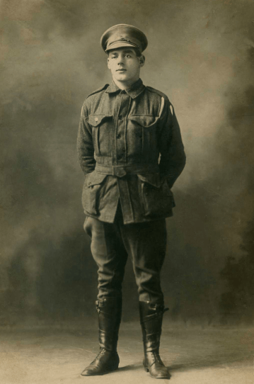 Photograph of Trooper Albert Edward Platt in army uniform