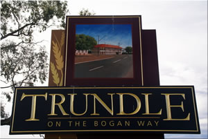 Sign welcoming visitors to Trundle. Source: Parkes NSW website