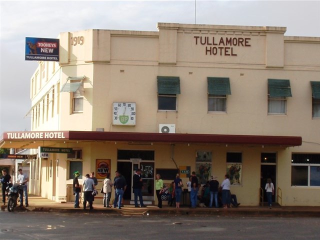 The current Tullamore Hotel, which George Tully built and originally called it "Tullie's Exchange Hotel". George Tully was from Tullamore, Ireland and was one of the people who had influence on the name change from Bullock Creek to Tullamore. Source: VisitNSW website