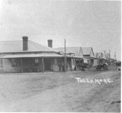 Photograph of the main street of Tullamore in 1905. Tullie's Exchange Hotel is on the corner, built by James Hamilton McColl and the licencee was George Tully. Source: Tullamore: The Way It Used To Be (1982) Ron Clemens Macquarie Publications: Dubbo page 6